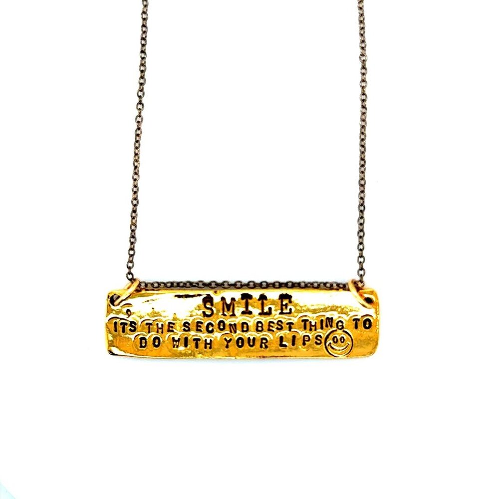 Alisa‎ Michelle Smile Necklace